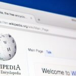 Wikipédia ouvre un accès structuré à ses données pour entraîner des modèles d’IA